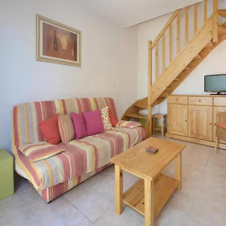 Two-bedroom Holiday In 펜션
