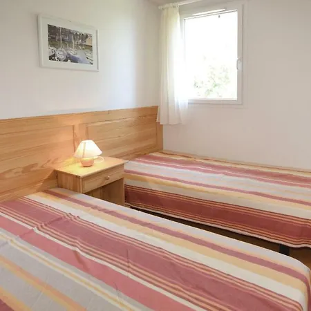 Two-bedroom Holiday In 펜션 칼비송